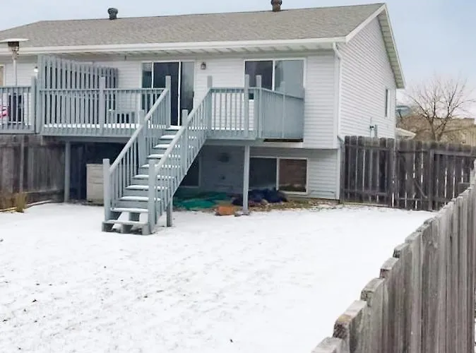 Holiday home New Eco Chic Townhome Off 25th
