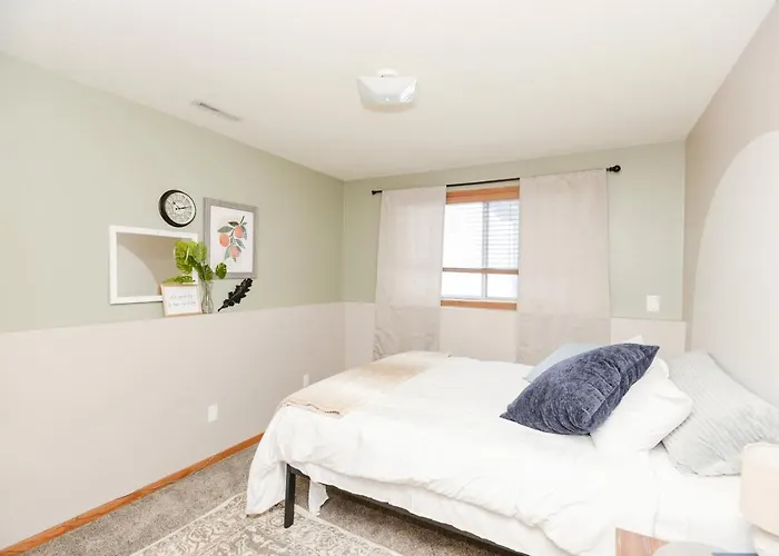 New Eco Chic Townhome Off 25th Holiday home *